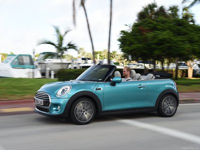 Mini Convertible 2016 Poster 1245547