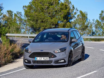 Ford Focus ST Wagon 2015 hoodie
