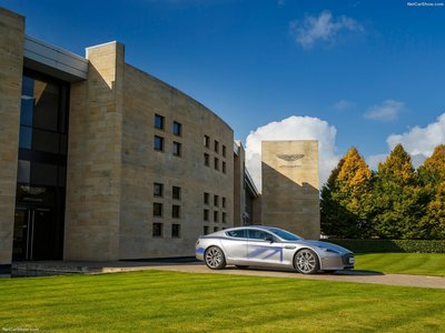 Aston Martin RapidE Concept 2015 calendar