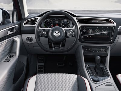 Volkswagen Tiguan GTE Active Concept 2016 tote bag #1248412