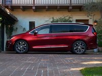 Chrysler Pacifica 2017 Sweatshirt #1249359