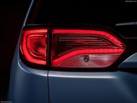 Chrysler Pacifica 2017 Poster 1249378