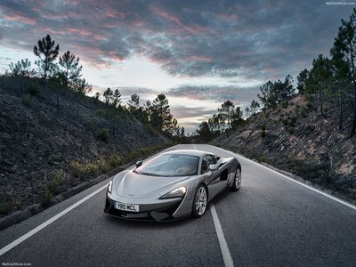 McLaren 570S Coupe 2016 Poster 1249717