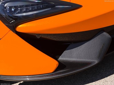 McLaren 570S Coupe 2016 Poster 1249835