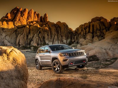 Jeep Grand Cherokee Trailhawk 2017 poster