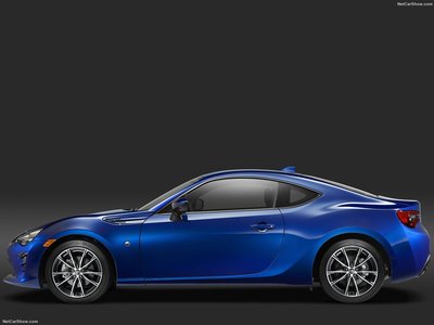 Toyota GT86 2017 Poster 1253050