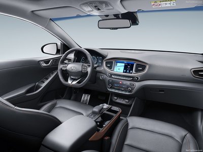 Hyundai Ioniq 2017 poster