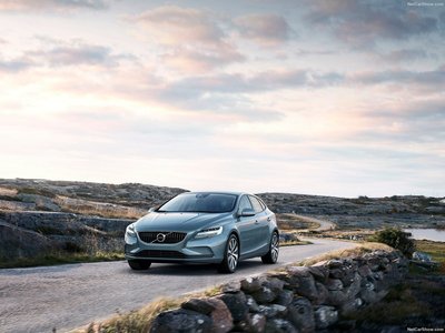 Volvo V40 2017 Poster 1253850