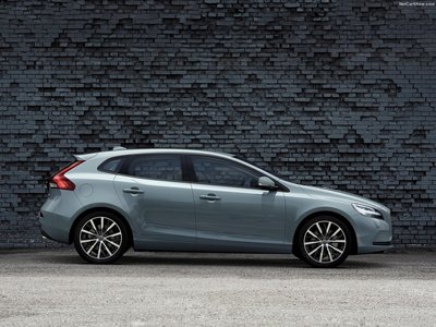 Volvo V40 2017 Poster 1253864