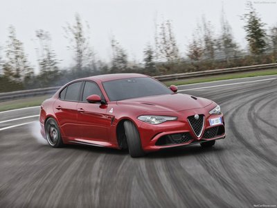 Alfa Romeo Giulia Quadrifoglio 2016 mug #1255325