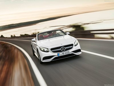 Mercedes-Benz S63 AMG Cabriolet 2017 mouse pad