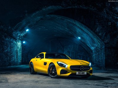 Mercedes-Benz AMG GT S UK 2016 tote bag