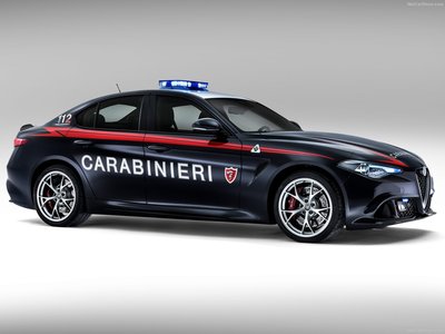 Alfa Romeo Giulia Quadrifoglio Carabinieri 2017 mouse pad