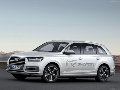 Audi Q7 e-tron 3.0 TDI quattro 2017 magic mug #1262621