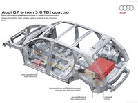Audi Q7 e-tron 3.0 TDI quattro 2017 hoodie #1262628