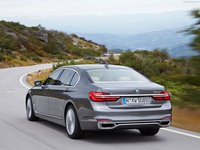 BMW 750Li xDrive 2016 Mouse Pad 1265673