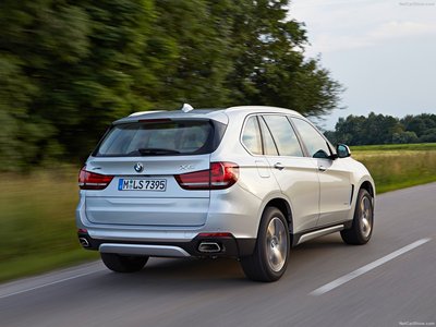 BMW X5 xDrive40e 2016 magic mug #1267338