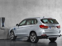 BMW X5 xDrive40e 2016 Longsleeve T-shirt #1267457