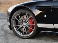 Aston Martin V8 Vantage GT Roadster 2015 Mouse Pad 1267499
