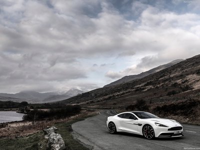 Aston Martin Vanquish Carbon White 2015 Poster 1270570