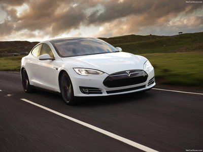 Tesla Model S UK 2013 Poster 1272557