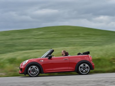 Mini John Cooper Works Convertible 2016 puzzle 1273312