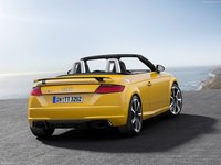 Audi TT RS Roadster 2017 Sweatshirt #1273368