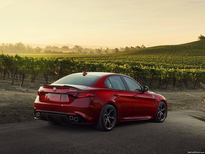 Alfa Romeo Giulia Quadrifoglio 2016 mug #1273421