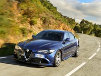 Alfa Romeo Giulia Quadrifoglio 2016 Poster 1273424