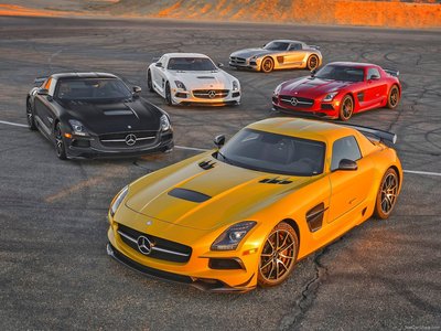 Mercedes-Benz SLS AMG Black Series 2014 puzzle 1275415