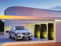 Mercedes-Benz GLE 2016 Longsleeve T-shirt #1279409