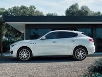 Maserati Levante 2017 hoodie #1279578