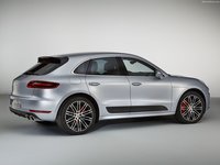 Porsche Macan Turbo with Performance Package 2017 Mouse Pad 1281041