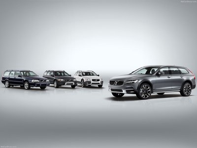 Volvo V90 Cross Country 2017 Poster with Hanger