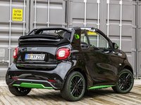 Smart fortwo Cabrio electric drive 2017 hoodie #1282803