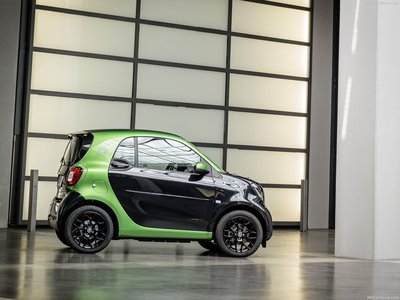 Smart fortwo electric drive 2017 puzzle 1283212