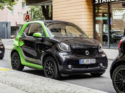 Smart fortwo electric drive 2017 Poster 1283224