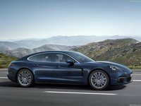 Porsche Panamera 2017 Sweatshirt #1283536