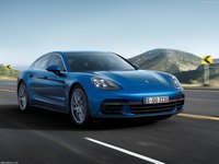Porsche Panamera 2017 Mouse Pad 1283539
