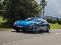 Porsche Panamera 2017 Mouse Pad 1283653