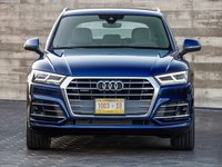 Audi Q5 2017 Longsleeve T-shirt #1285740