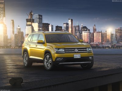 Volkswagen Atlas 2018 Poster with Hanger