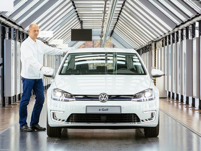 Volkswagen e-Golf 2017 Poster with Hanger