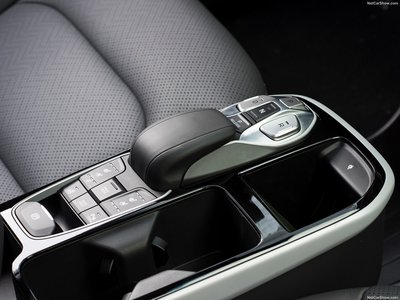 Hyundai Ioniq Autonomous Concept 2016 phone case