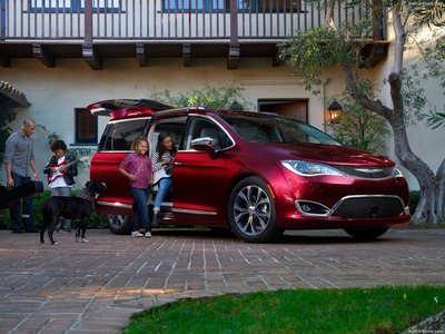 Chrysler Pacifica 2017 Mouse Pad 1288041