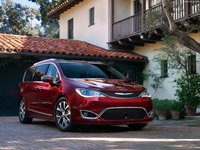 Chrysler Pacifica 2017 Mouse Pad 1288062