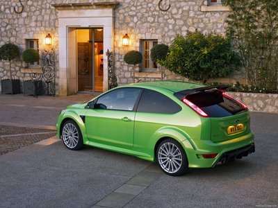 Ford Focus RS 2009 Poster with Hanger