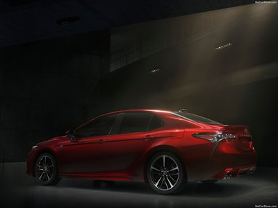 Toyota Camry 2018 canvas poster