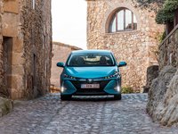 Toyota Prius Plug-in Hybrid 2017 Mouse Pad 1295263