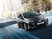 Toyota Prius Plug-in Hybrid 2017 Mouse Pad 1295267